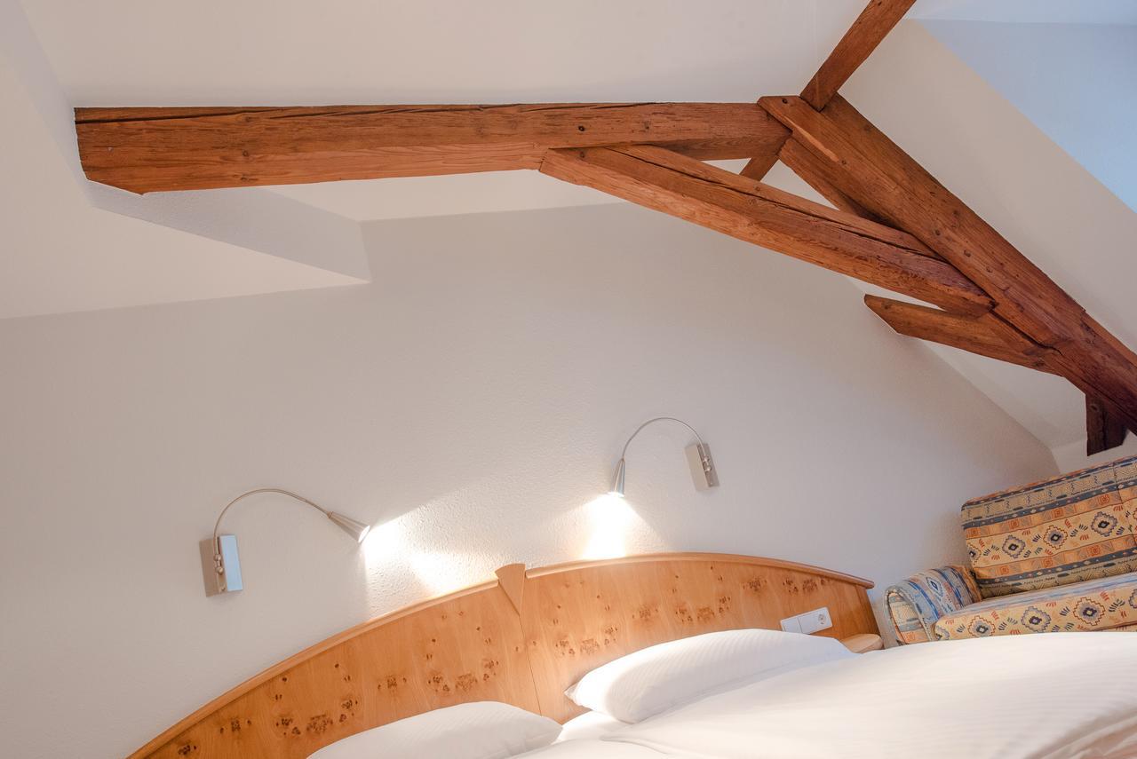 Hotel Gasthof Zum Roessle Altenstadt  Extérieur photo