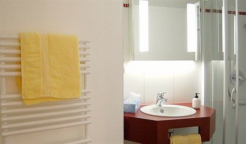Hotel Gasthof Zum Roessle Altenstadt  Extérieur photo