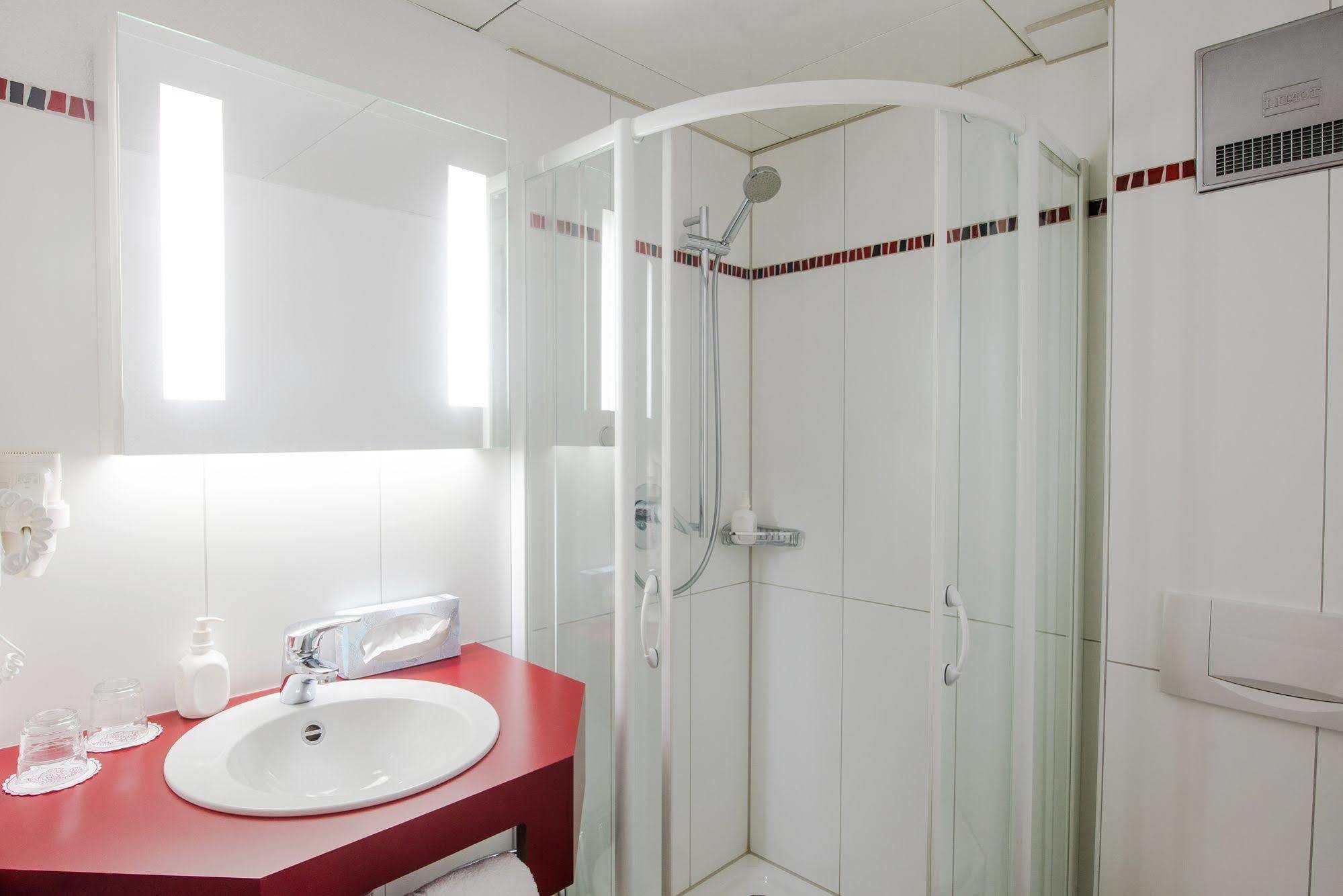 Hotel Gasthof Zum Roessle Altenstadt  Extérieur photo
